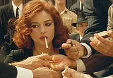 用户并不是小白，她只是在等待被服务